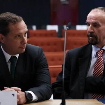 Cid confirma que Bolsonaro presenciou apresentação de minuta golpista