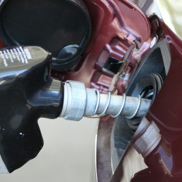 Brasil amplia mistura de etanol e biodiesel e projeta redução no preço da gasolina