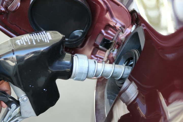 Brasil amplia mistura de etanol e biodiesel e projeta redução no preço da gasolina