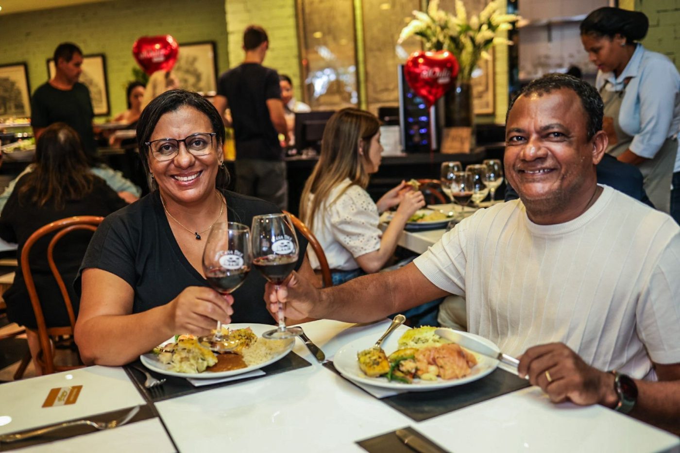 Luciana Versiane e Orlando Santos - Mignon