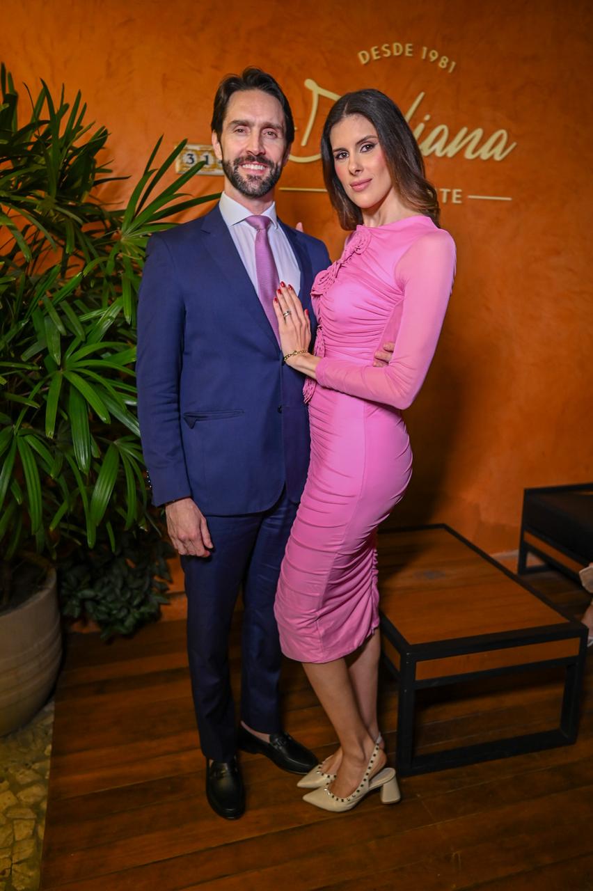 Tiago e Laís Amoedo 