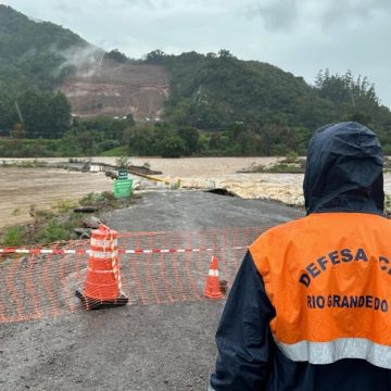Moradores do Rio Grande do Sul revivem trauma da enchente com temporal: ‘Foi mais um dia de terror’