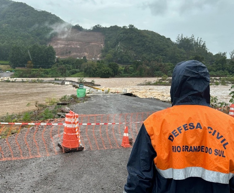 Moradores do Rio Grande do Sul revivem trauma da enchente com temporal: ‘Foi mais um dia de terror’