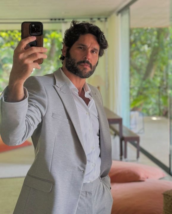 Dudu Azevedo comemora retorno às novelas da Globo após 10 anos afastado