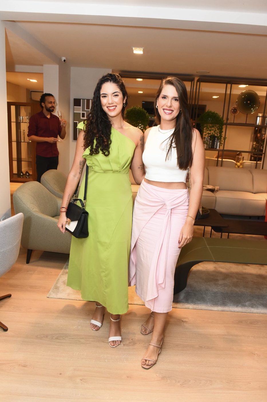 Lara Guerreiro e Raiza Petitinga
