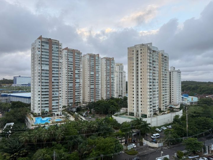 Bairros de Salvador ficam sem energia nesta quinta (12) após falha em componente elétrico