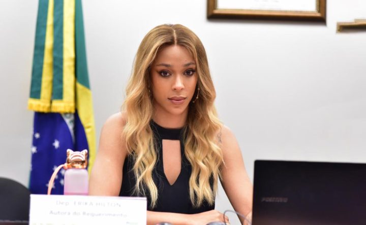 Oposição aciona MPF e Conselho de Ética contra Erika Hilton por nomeações de maquiadores