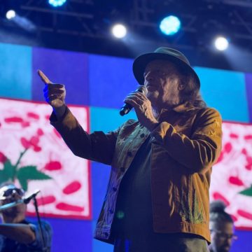 Pelourinho lota mais uma vez para show de Alceu Valença no São João da Bahia
