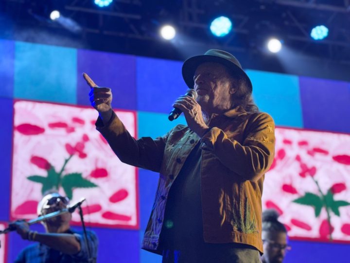 Pelourinho lota mais uma vez para show de Alceu Valença no São João da Bahia
