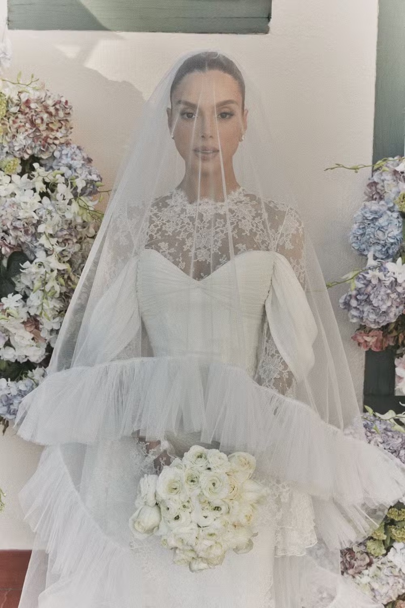 Giovanna Lancellotti e Gabriel David sobem ao altar segunda vez; veja fotos