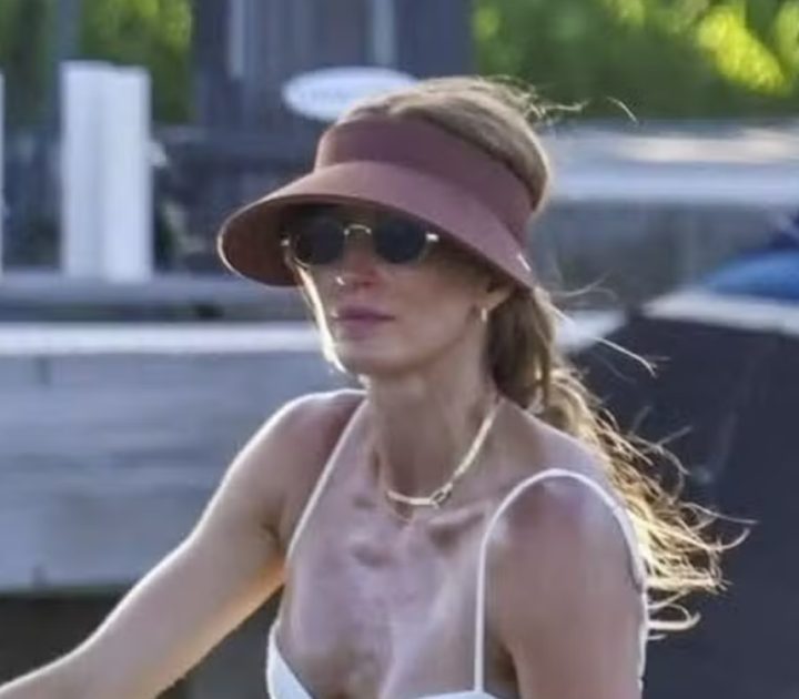 Gisele Bündchen ostenta barriga chapada quatro meses após dar a luz; veja foto