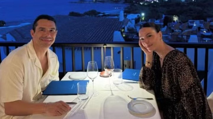 Isis Valverde abre álbum de lua de mel com Marcus Buaiz em praia na Itália; veja fotos