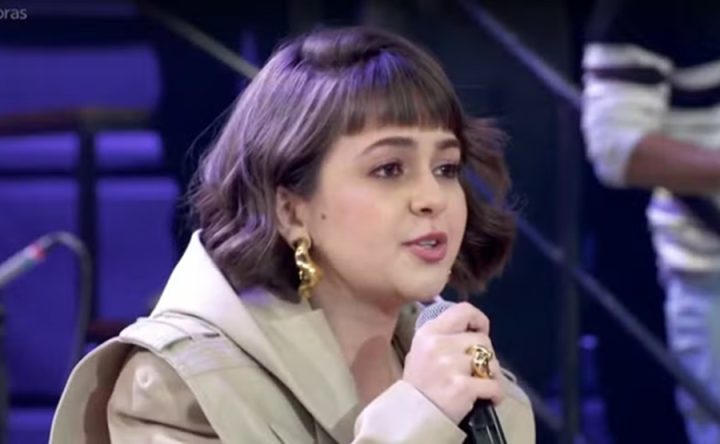 Klara Castanho surpreende web ao cantar música de Marília Mendonça; veja vídeo