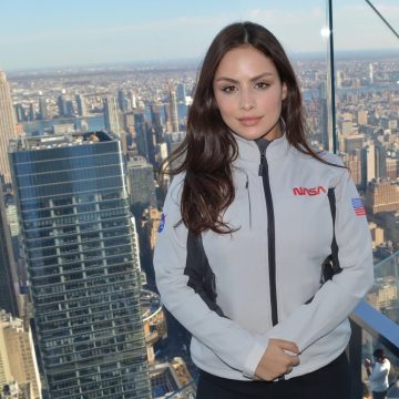 Jovem de 22 anos será a primeira brasileira a ir ao espaço em missão da Nasa