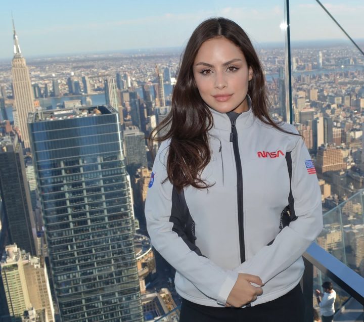 Jovem de 22 anos será a primeira brasileira a ir ao espaço em missão da Nasa