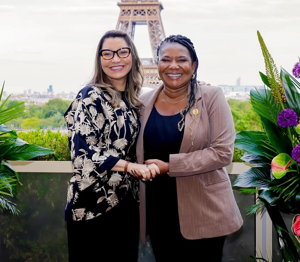 Em Paris, Margareth Menezes participa de evento de moda com Janja e Brigitte Macron