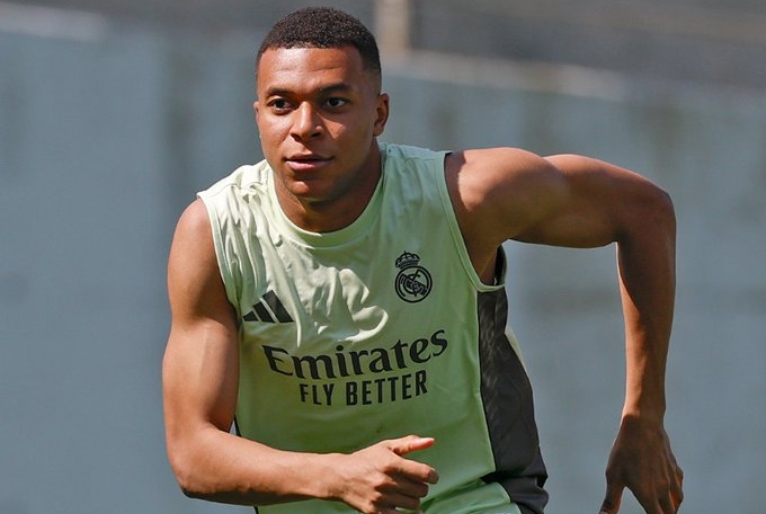 Mbappé é internado e estado de saúde do atleta preocupa Real Madrid