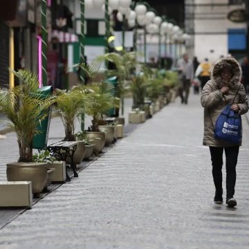 Onda de frio deve atingir pelo menos sete estados, alerta Inmet
