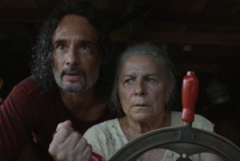 Filme brasileiro premiado em Berlim, ‘O Último Azul’ ganha novo trailer; assista