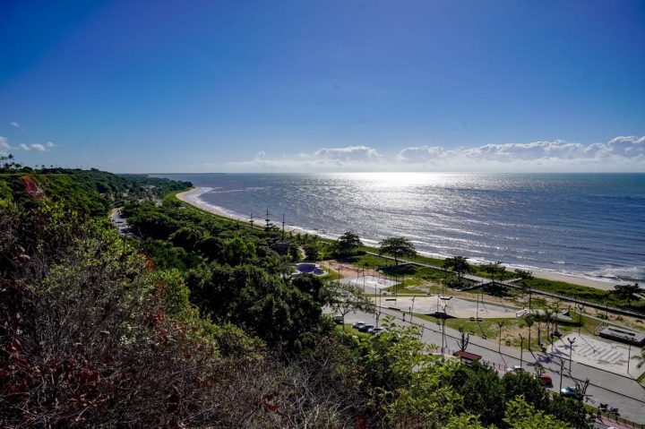 Porto Seguro lidera ranking nacional de desempenho turístico no primeiro trimestre de 2025