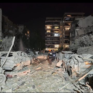 Irã lança nova onda de ataques com mísseis contra Israel