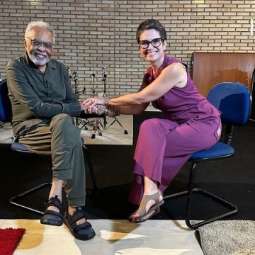 Gilberto Gil revela inspiração em Maria Bethânia: “Incorporei a voz dela na minha”
