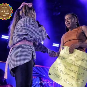 Fã que derrubou Simaria há 8 anos pede perdão e é chamada ao palco por Simone Mendes em Amargosa