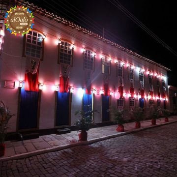 Tradição, fé e luz: Rio de Contas celebra a centenária Noite das Lanternas nesta quarta-feira (18)