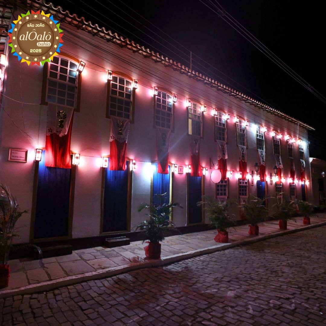 Tradição, fé e luz: Rio de Contas celebra a centenária Noite das Lanternas nesta quarta-feira (18)