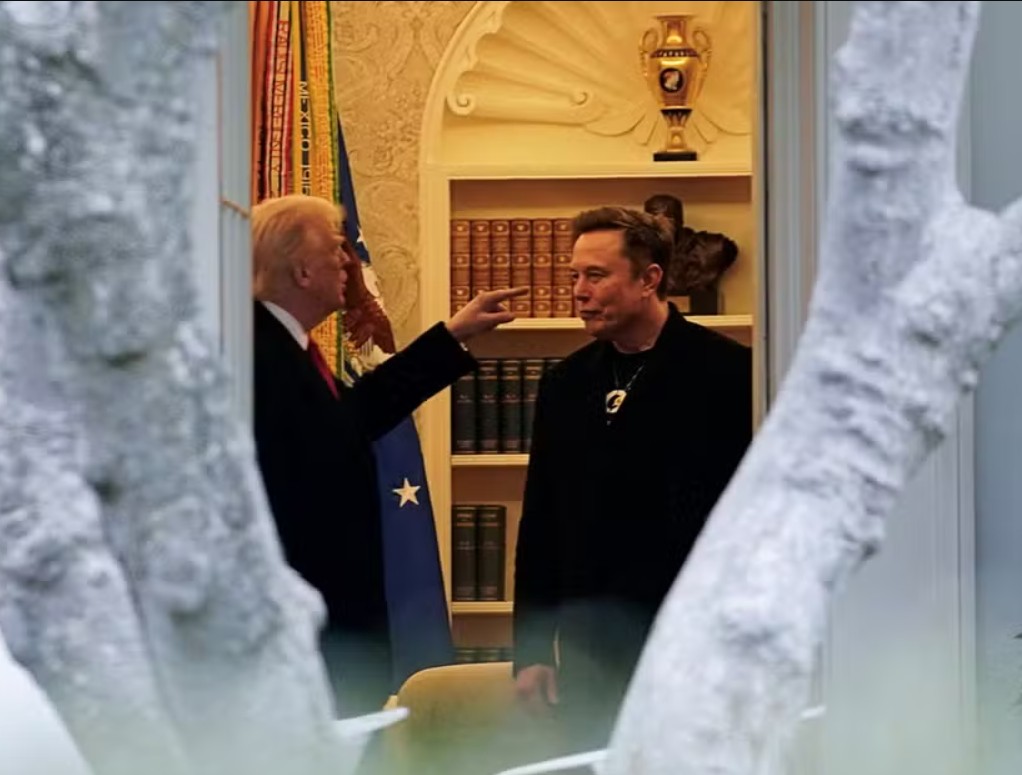 Elon Musk pede impeachment de Donald Trump e ameaça suspender operações da SpaceX
