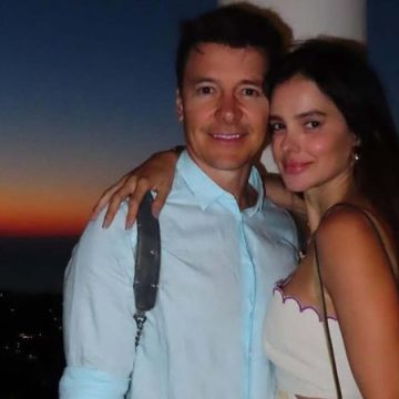 Vera Viel compartilha fotos de viagem de férias em família em Capri