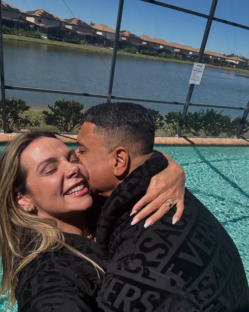 Xanddy fala sobre casamento com Carla Perez e independência dos filhos: “Estamos aproveitando”