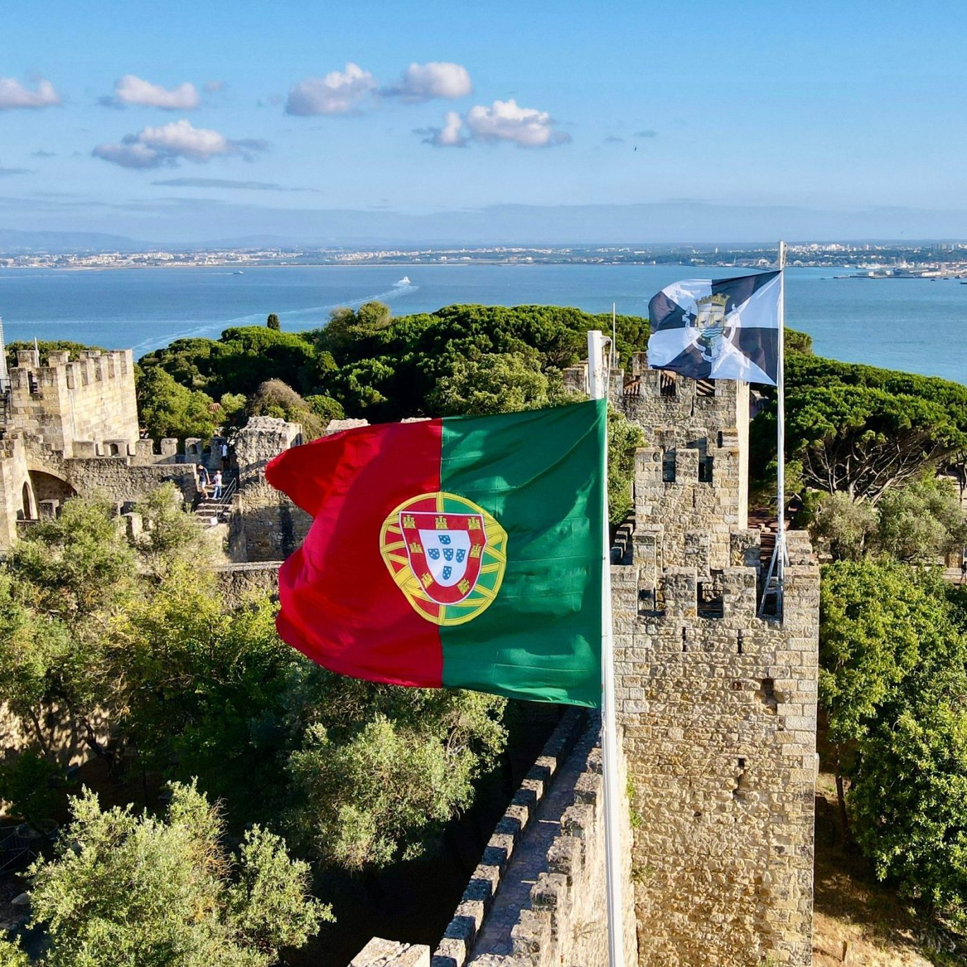 Portugal aprova pacote que endurece regras para imigrantes; brasileiros serão impactados