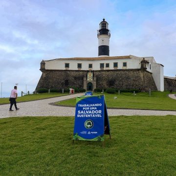 Mais verde: Farol da Barra passa por requalificação paisagística