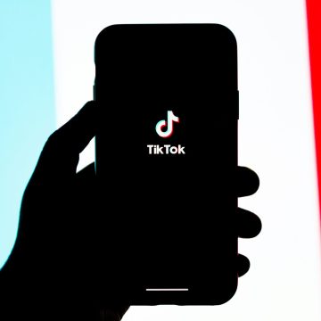 Futuro do TikTok nos EUA segue indefinido e pode ser encerrado em breve