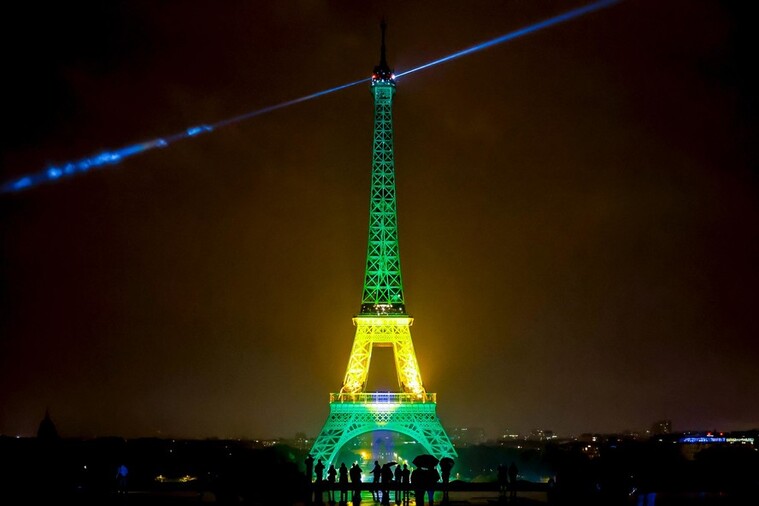Torre Eiffel ganha espetáculo inédito em homenagem ao Brasil