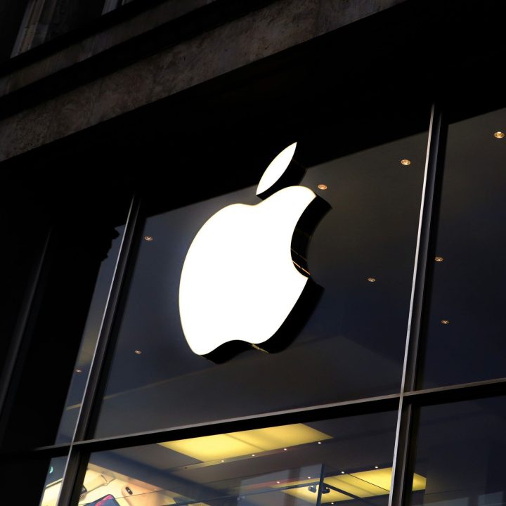 Apple vai encerrar atividades de loja na China pela primeira vez