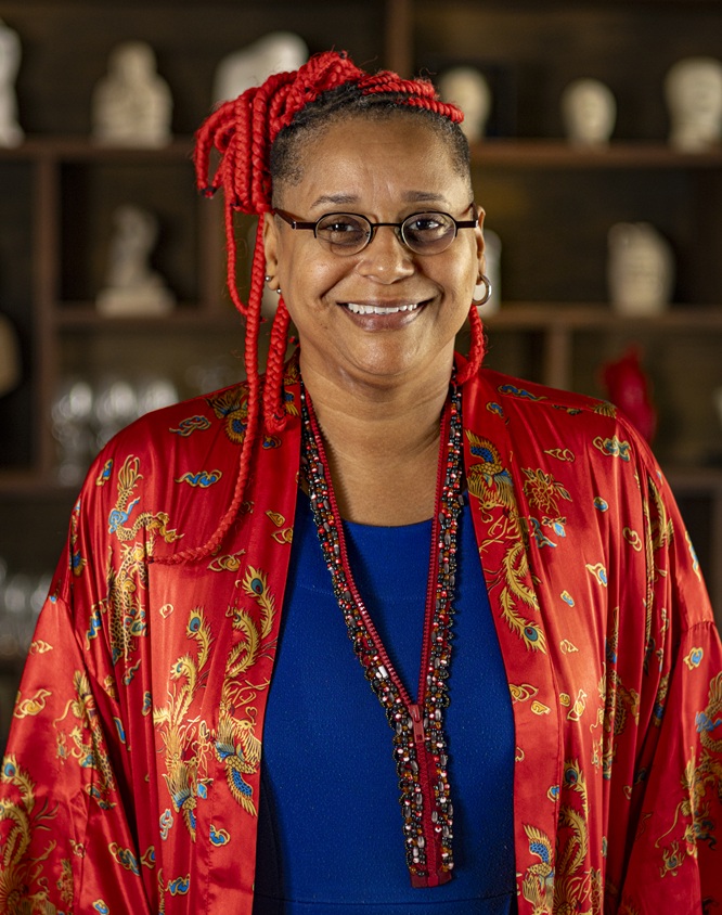 Chef Andrea Nascimento recebe Prêmio Maria Felipa por destaque na luta antirracista