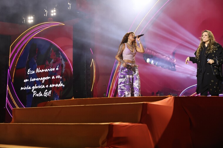 Ludmilla e Ana Carolina emocionam público com homenagem a Preta Gil no encerramento da turnê Numanice