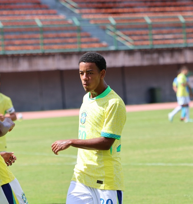 Conheça Davi Fraga, único jogador baiano na Seleção Brasileira Sub-15; atleta volta a campo nesta terça (8)