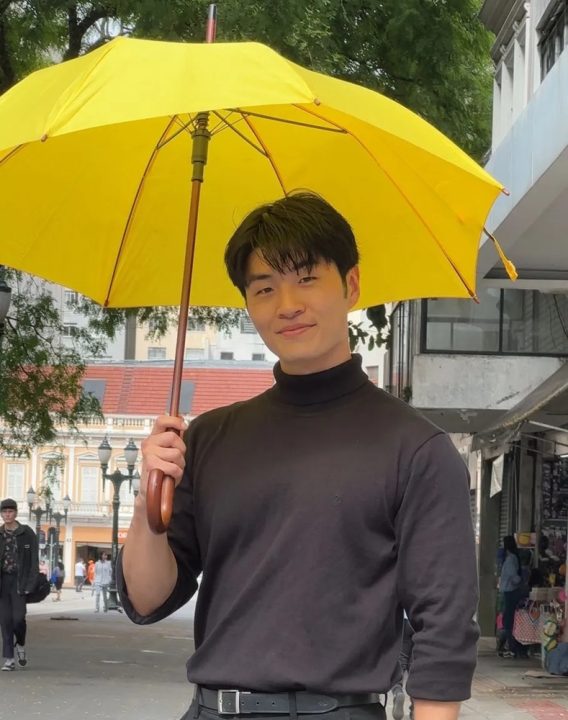 ‘O moço do guarda-chuva’: Heron Hayashi desembarca em Salvador para festival de Cultura Japonesa