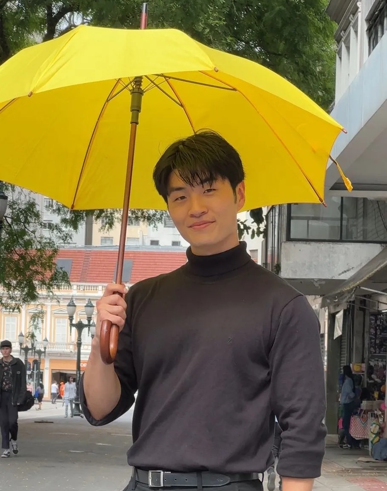 ‘O moço do guarda-chuva’: Heron Hayashi desembarca em Salvador para festival de Cultura Japonesa