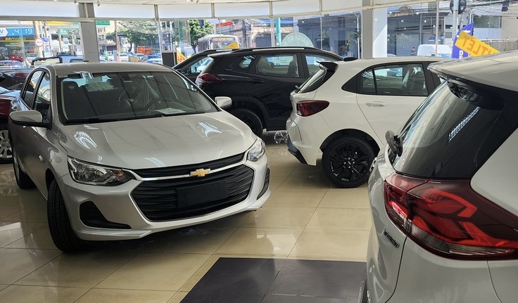 Governo lança programa que reduz impostos de carros populares; saiba mais