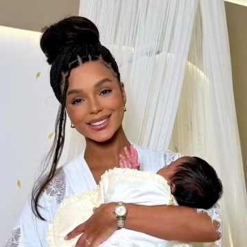 Brunna Gonçalves encanta em momento de carinho com a filha Zuri