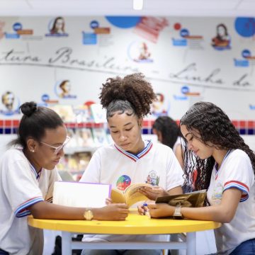 Estudantes da rede pública da Bahia poderão concorrer a notebooks em concurso de redação