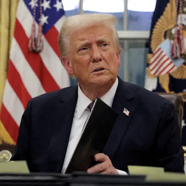 Trump é diagnosticado com insuficiência venosa crônica, afirma Casa Branca