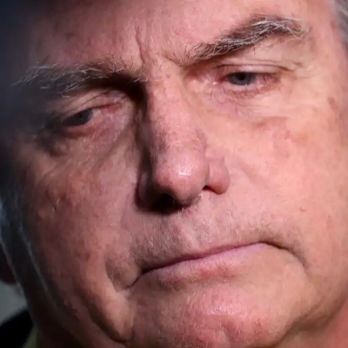 Tornozeleira eletrônica e veto às redes sociais: veja as restrições impostas a Bolsonaro pelo STF