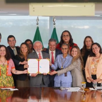Brasil proíbe testes cosméticos em animais: Lula sanciona lei histórica pela causa animal