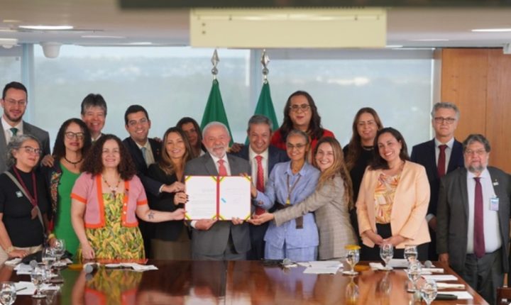 Brasil proíbe testes cosméticos em animais: Lula sanciona lei histórica pela causa animal