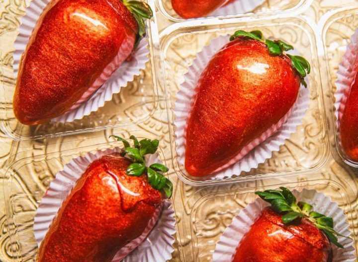 Sucesso do ‘Morango do Amor’ esgota frutas e dispara preços em Feira de Santana